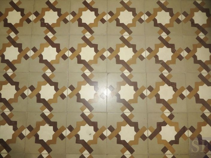 Image No.8-7 Bed Townhouse for sale