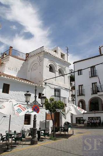 Image No.9-3 Bed Townhouse for sale