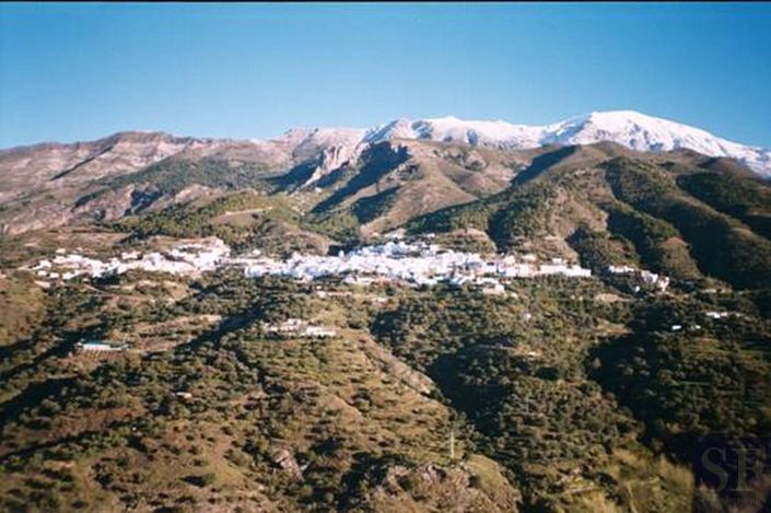 Image No.11-3 Bed Townhouse for sale