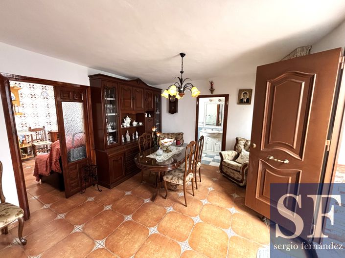 Image No.2-3 Bed Townhouse for sale