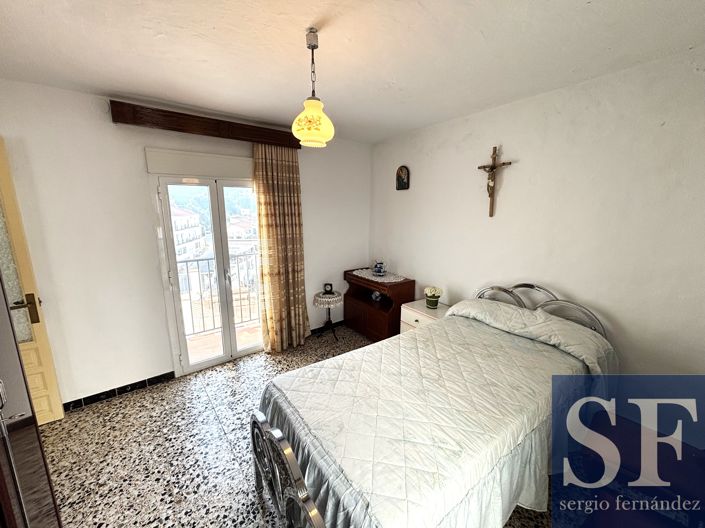 Image No.5-3 Bed Townhouse for sale