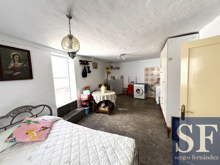 Image No.6-3 Bed Townhouse for sale