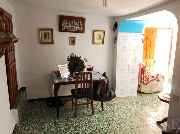 Image No.3-2 Bed Townhouse for sale