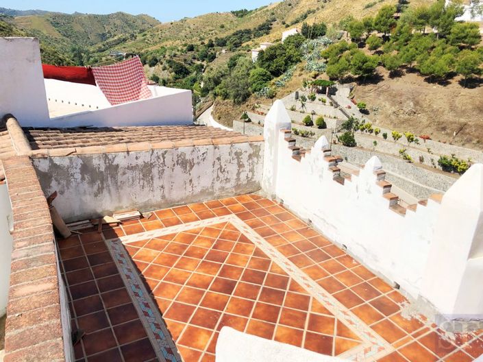 Image No.9-4 Bed Townhouse for sale