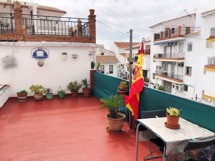 Image No.13-3 Bed Townhouse for sale