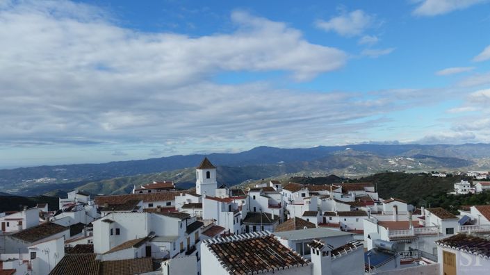 Image No.16-3 Bed Townhouse for sale