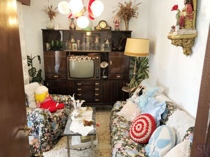 Image No.2-2 Bed Townhouse for sale