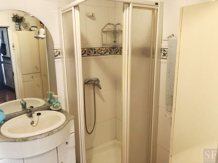 Image No.5-2 Bed Townhouse for sale