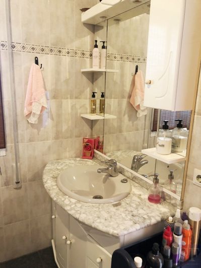 Image No.12-4 Bed Townhouse for sale