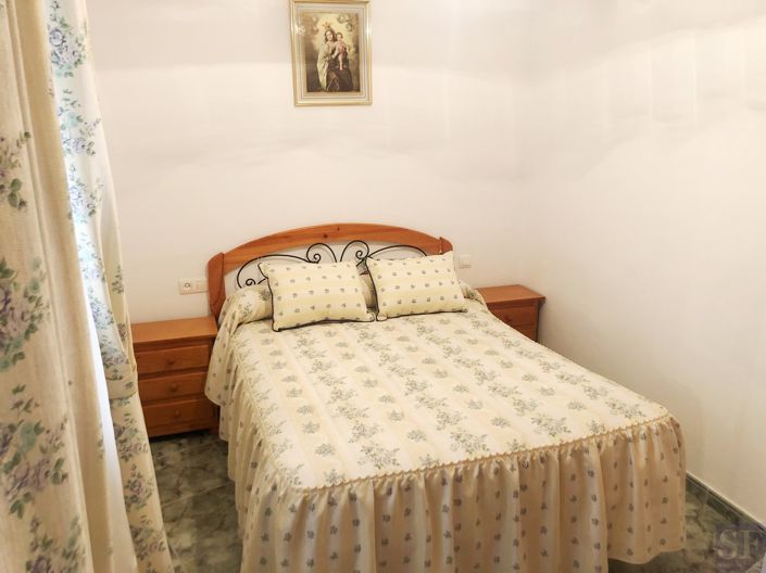 Image No.11-4 Bed Townhouse for sale