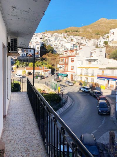 Image No.11-3 Bed Apartment for sale