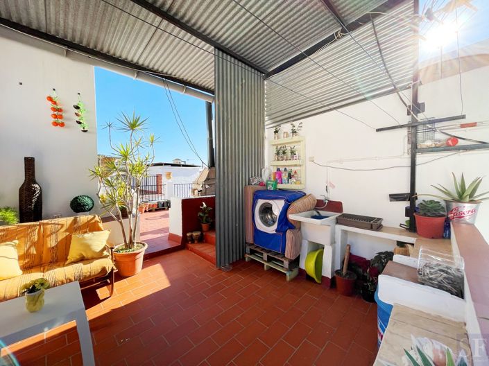 Image No.15-3 Bed Townhouse for sale