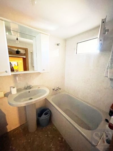 Image No.15-3 Bed Townhouse for sale