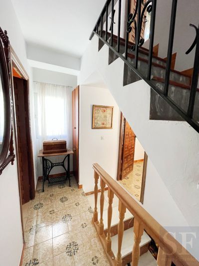 Image No.14-3 Bed Townhouse for sale