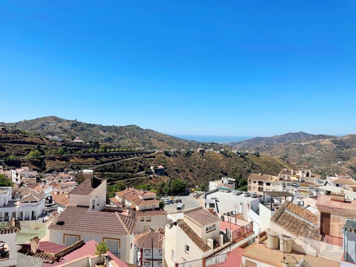 Image No.16-3 Bed Townhouse for sale