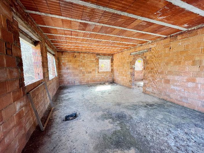 Image No.12-2 Bed Villa for sale