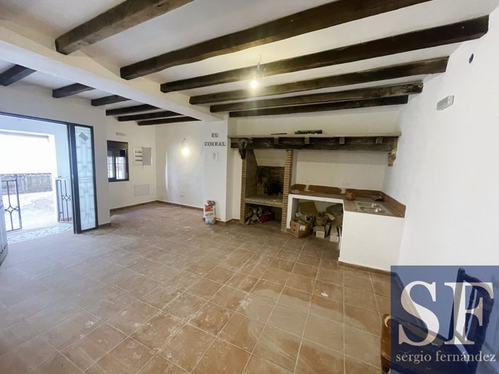 Image No.2-Townhouse for sale