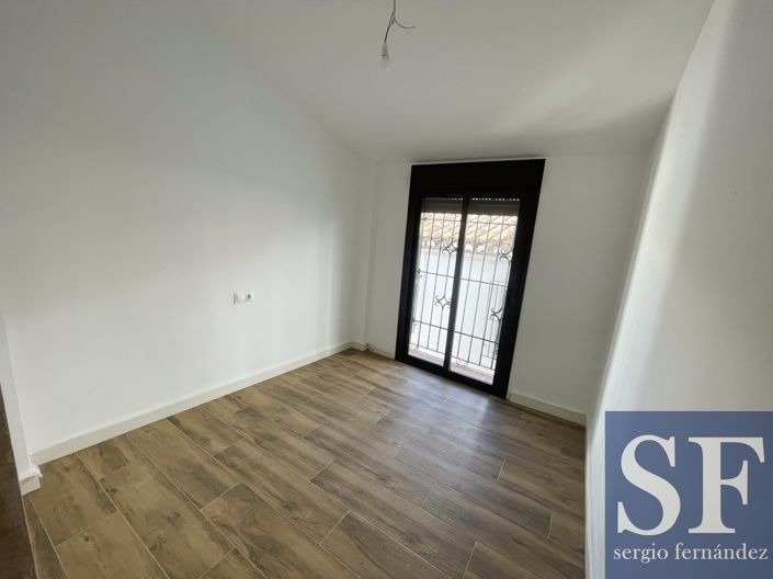 Image No.5-Townhouse for sale