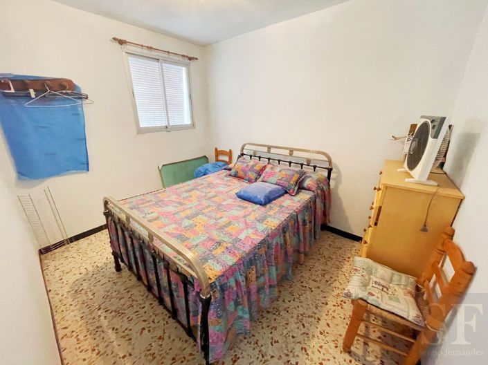 Image No.13-12 Bed Townhouse for sale