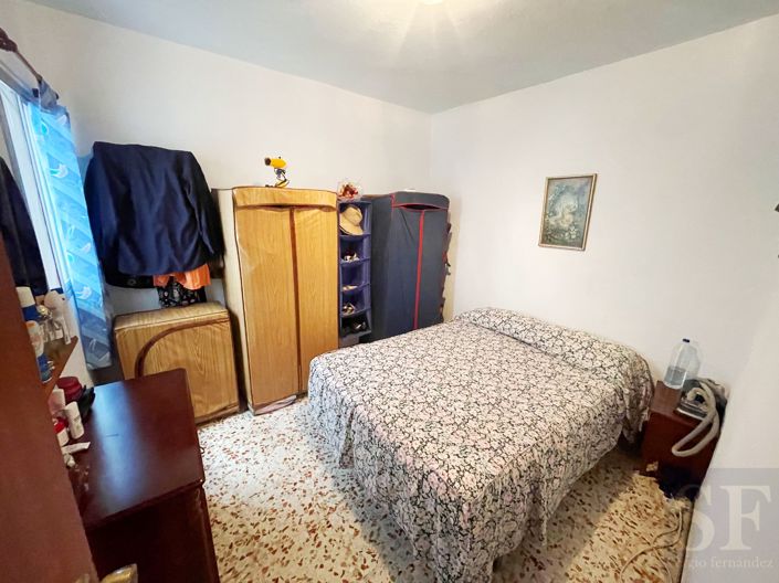 Image No.4-12 Bed Townhouse for sale