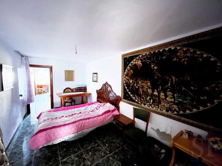 Image No.6-4 Bed Townhouse for sale