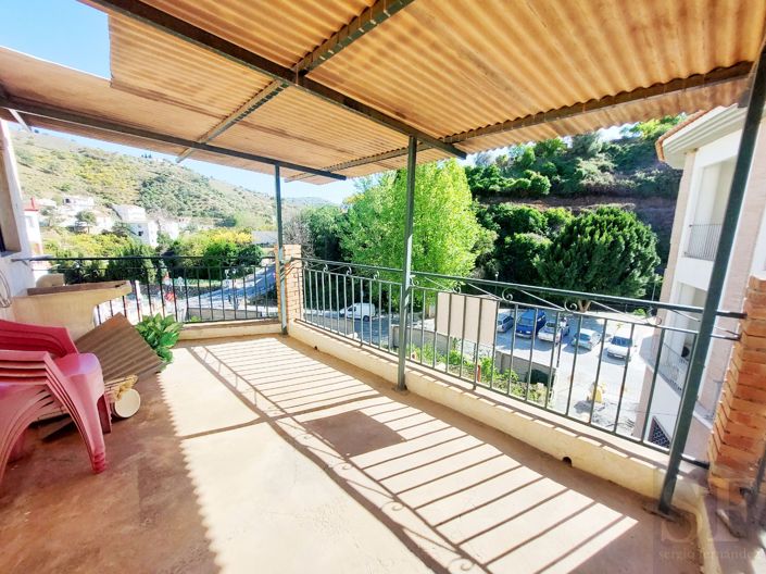 Image No.19-4 Bed Townhouse for sale