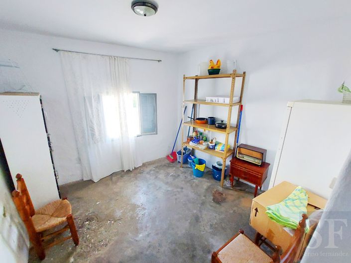 Image No.6-4 Bed Townhouse for sale