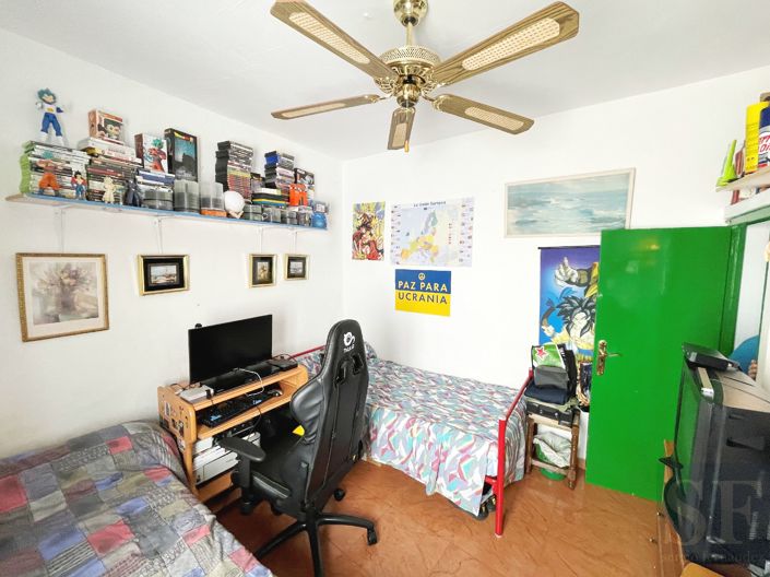 Image No.6-2 Bed Townhouse for sale