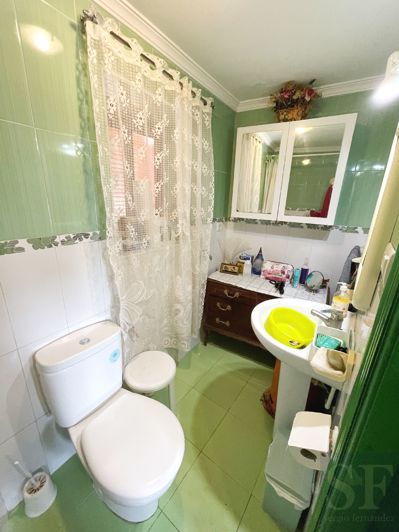 Image No.9-2 Bed Townhouse for sale