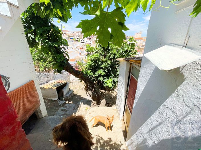 Image No.19-4 Bed Townhouse for sale