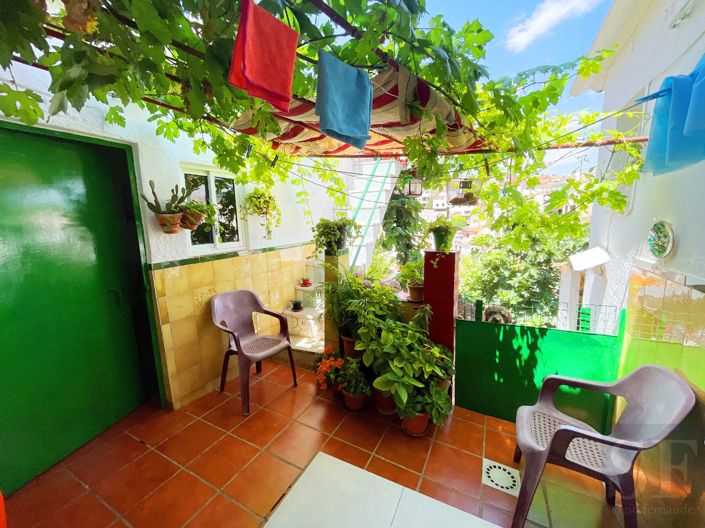 Image No.9-4 Bed Townhouse for sale