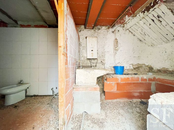 Image No.12-3 Bed Townhouse for sale