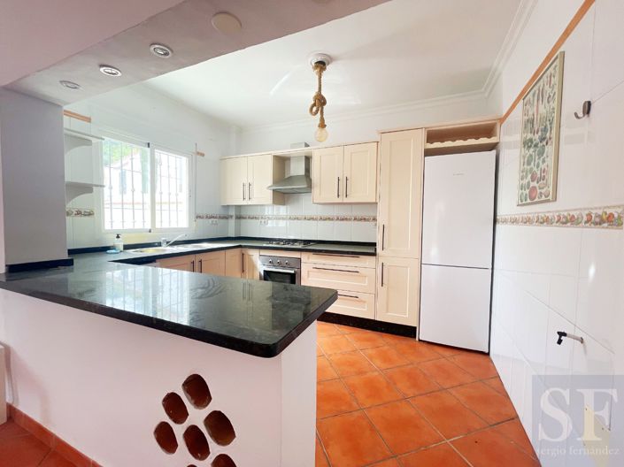 Image No.11-5 Bed Villa for sale