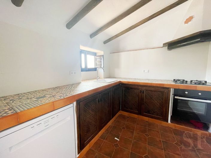 Image No.2-5 Bed Villa for sale