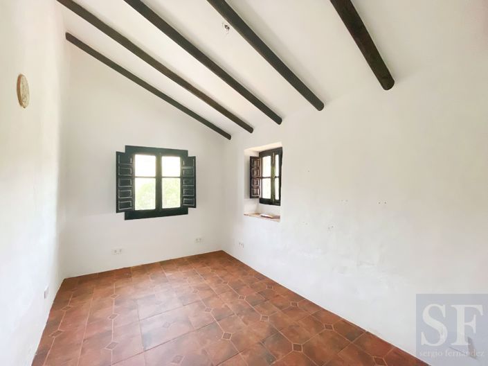 Image No.3-5 Bed Villa for sale