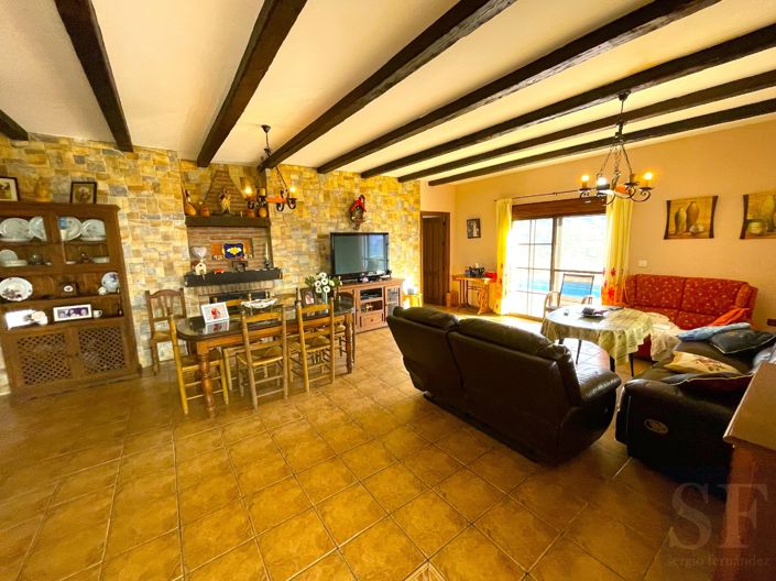 Image No.2-3 Bed Villa for sale