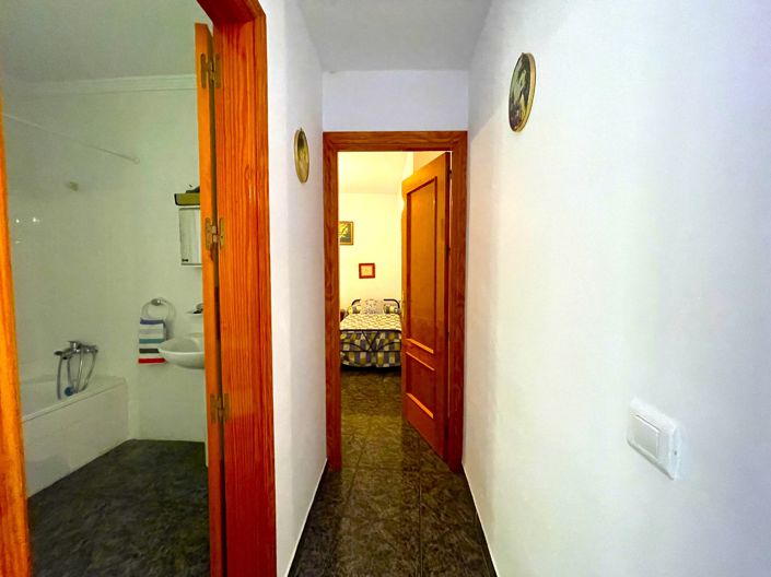 Image No.10-3 Bed Townhouse for sale