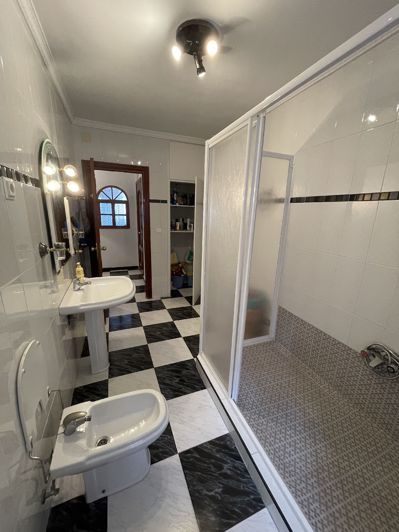 Image No.10-3 Bed Townhouse for sale