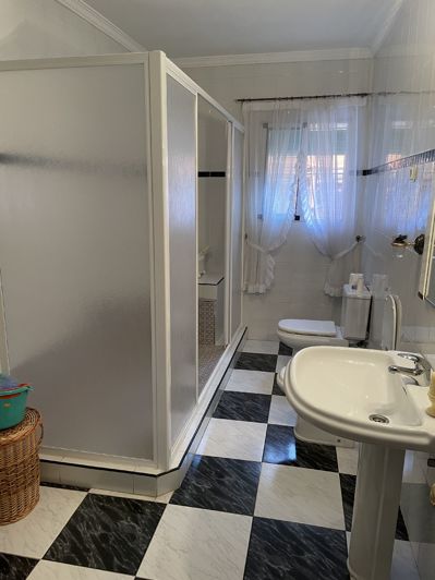 Image No.11-3 Bed Townhouse for sale