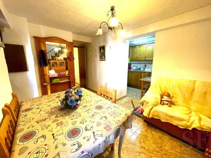 Image No.3-4 Bed Townhouse for sale