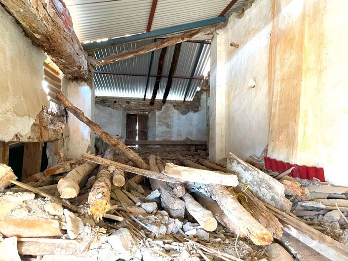 Image No.10-7 Bed Townhouse for sale