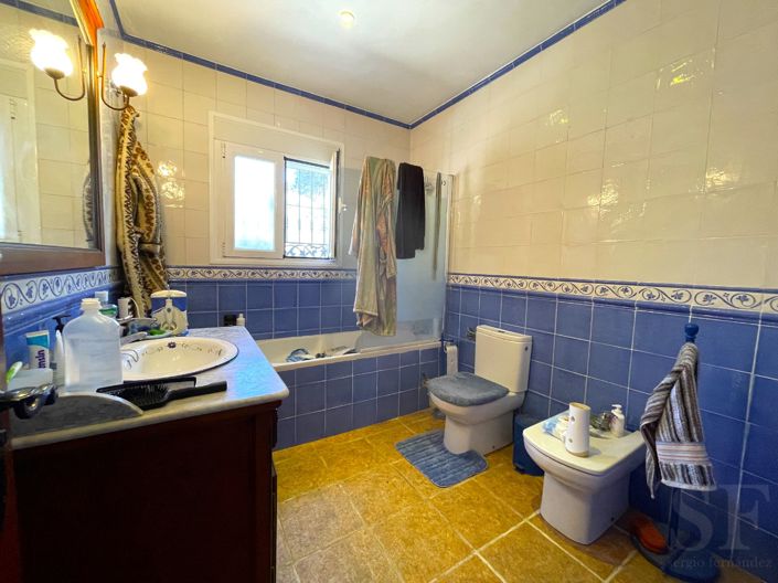 Image No.10-4 Bed Villa for sale