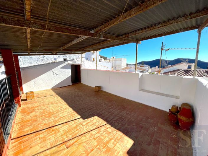 Image No.15-5 Bed Townhouse for sale