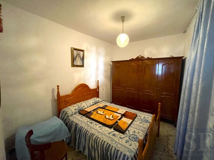 Image No.6-5 Bed Townhouse for sale