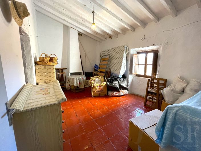 Image No.9-5 Bed Townhouse for sale