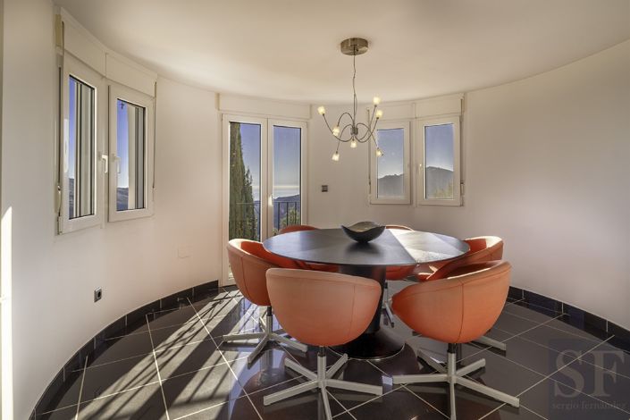 Image No.15-5 Bed Villa for sale