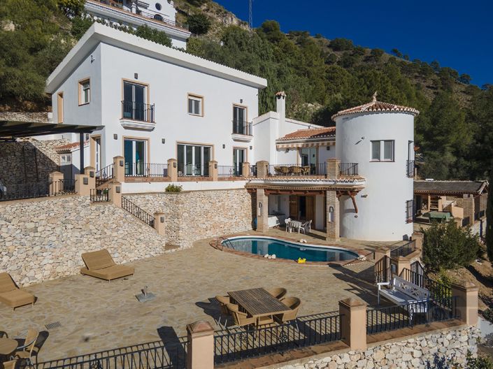 Image No.3-5 Bed Villa for sale