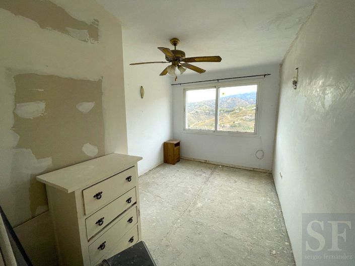 Image No.15-6 Bed Villa for sale