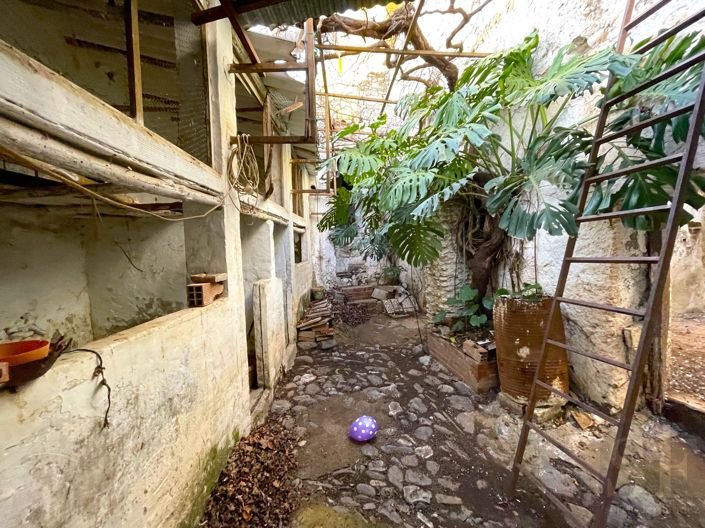 Image No.6-4 Bed Townhouse for sale