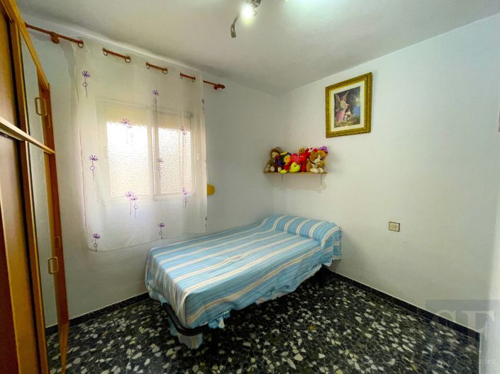 Image No.8-7 Bed Townhouse for sale